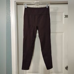 Fabletics Dark Plum Seamless High-Waisted W/ Contouring Details Leggings Large
